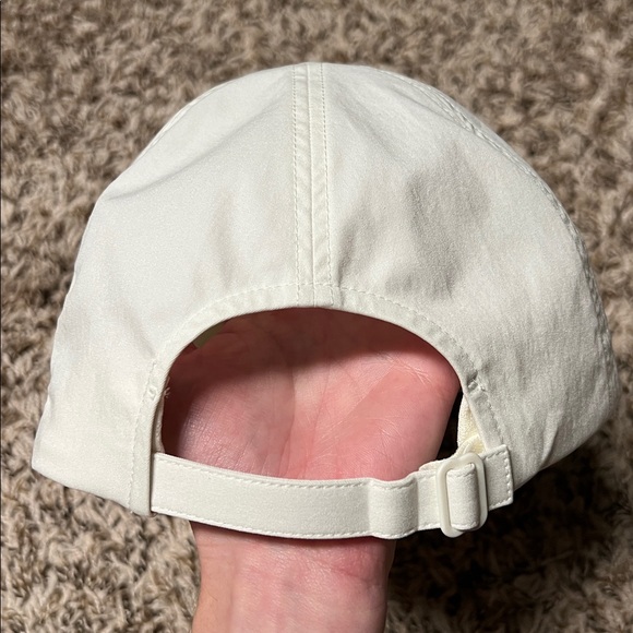 Lululemon Baller Hat *Logo - Picture 3 of 6
